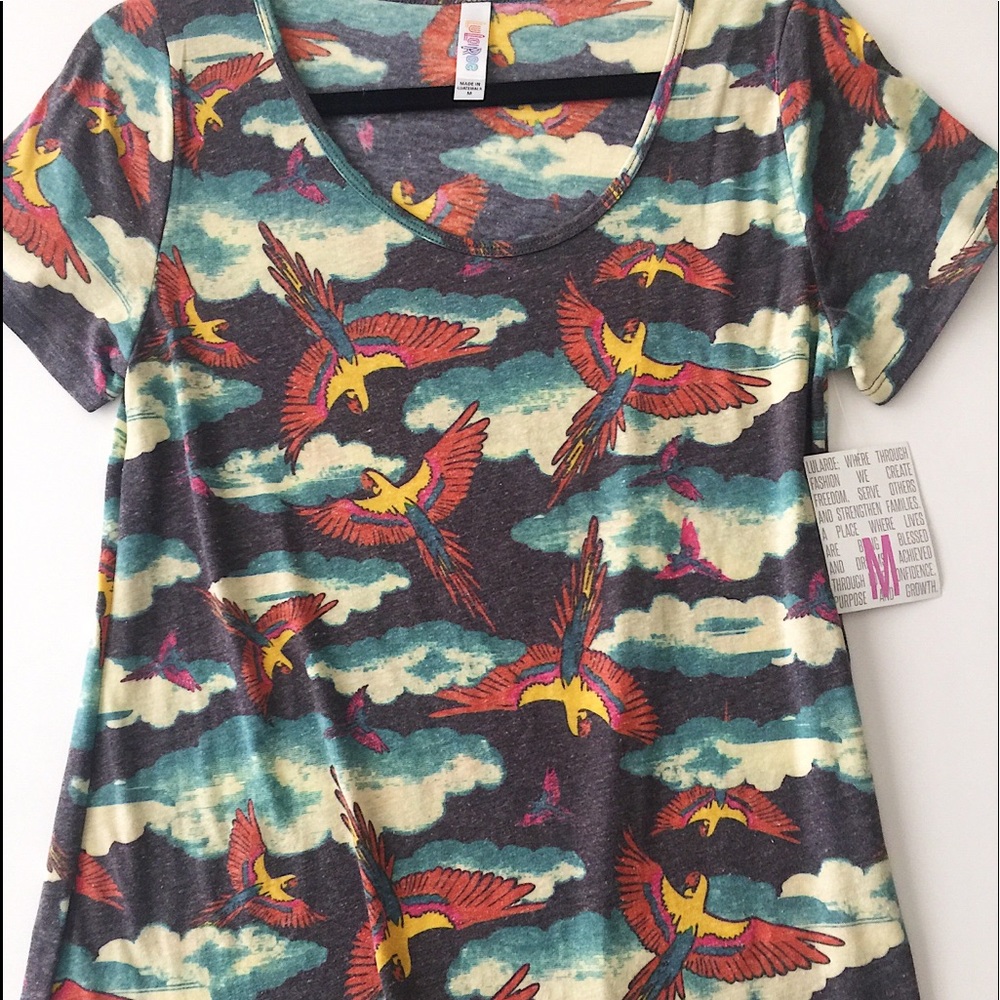 LulaRoe Classic T
